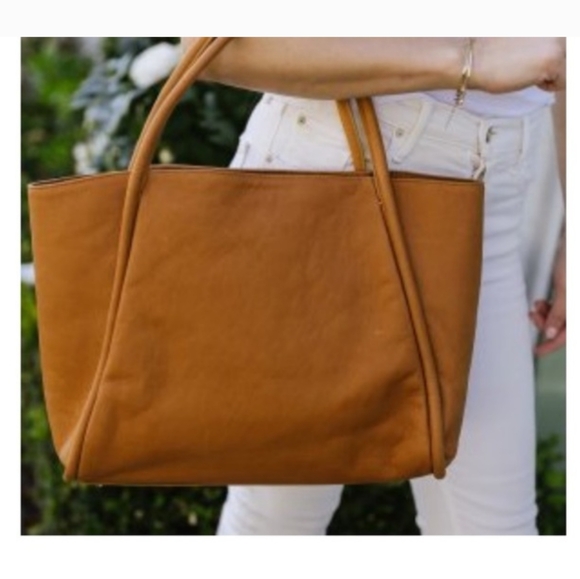 Mark & Graham Milano Leather Tote - Picture 3 of 6